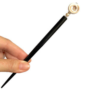 A full shot of the Cali Tidal Hair Stick made with the large base