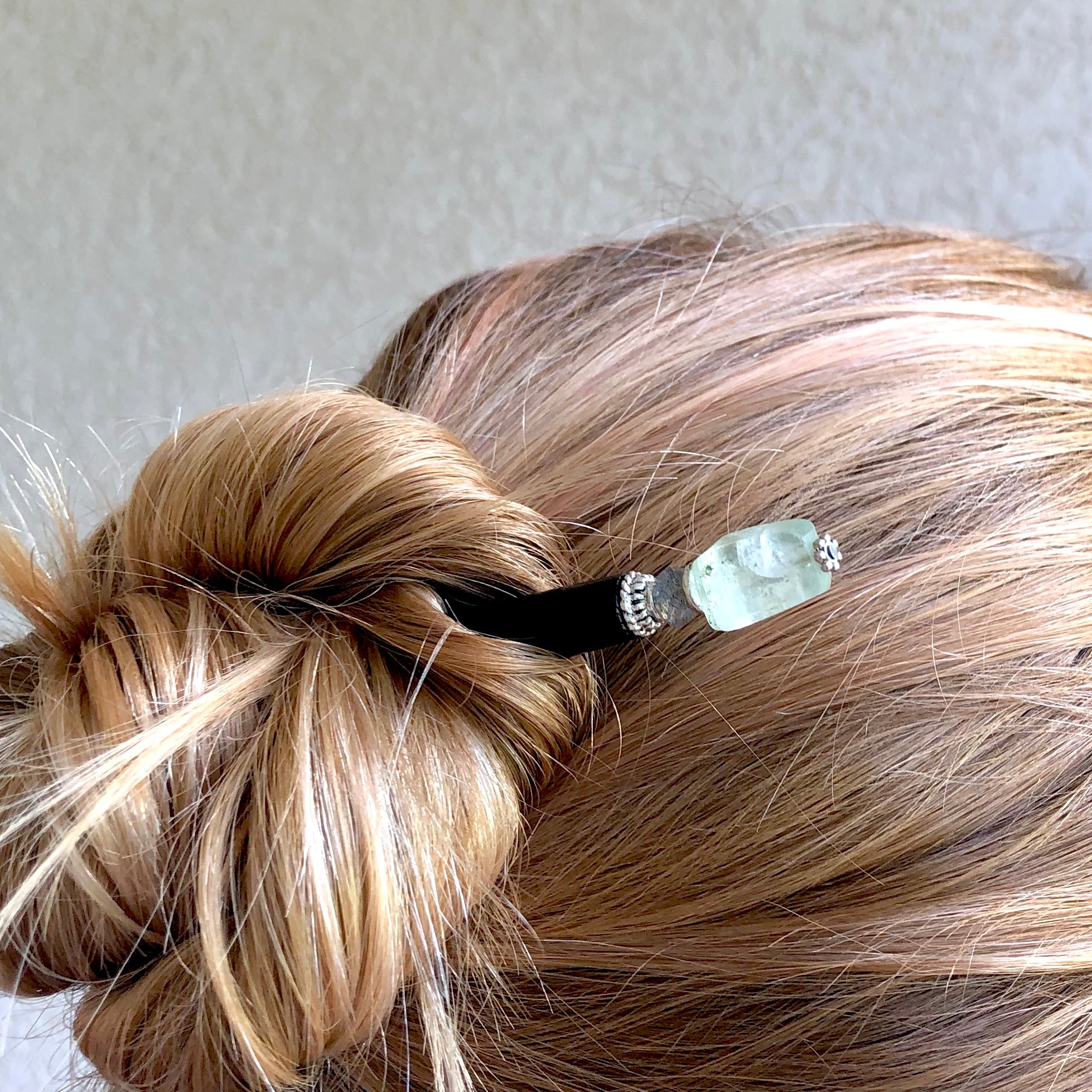 Natural Stone Fluorite Hair Sticks Magic Gems Vintage Wand Healing