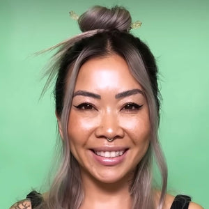 Sienree from Mane Addicts uses two Layla Tidal Hair Sticks in her hair